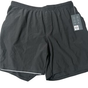 VRST Men's 7" inseam Black Shorts size Large